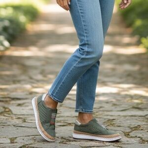 Fashion Sneakers NWOT Slip on Olive Green Size 9.5